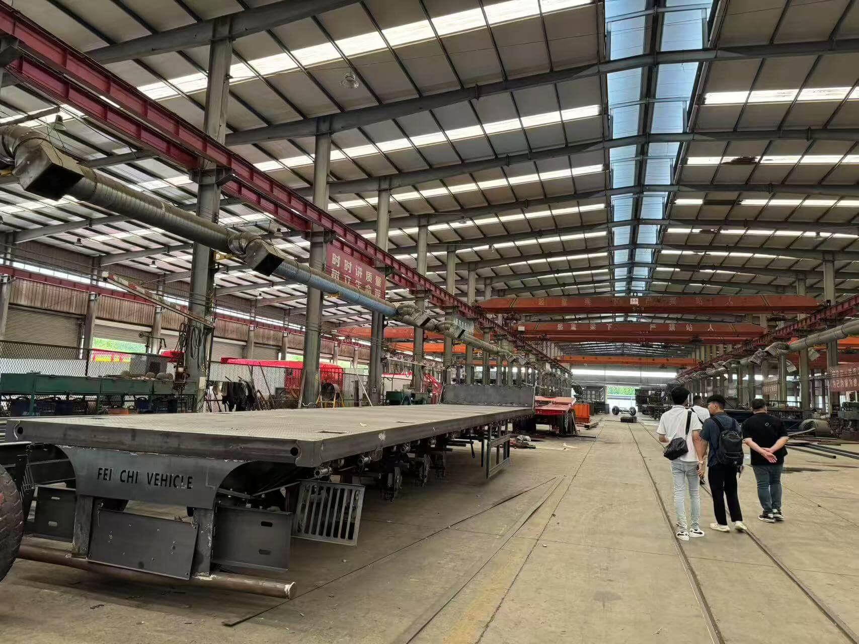 Malaysiska kunder besöker Luyi Factory för att utforska nya samarbetsmöjligheter