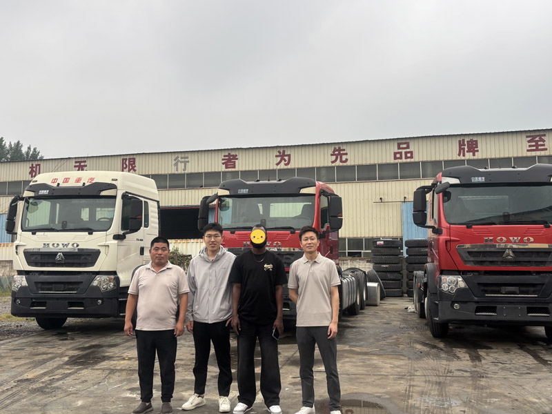 Att övervinna berg och hav för att söka samarbete! Moçambikiska kunder besöker Luyi Factory för inspektion och utbyte