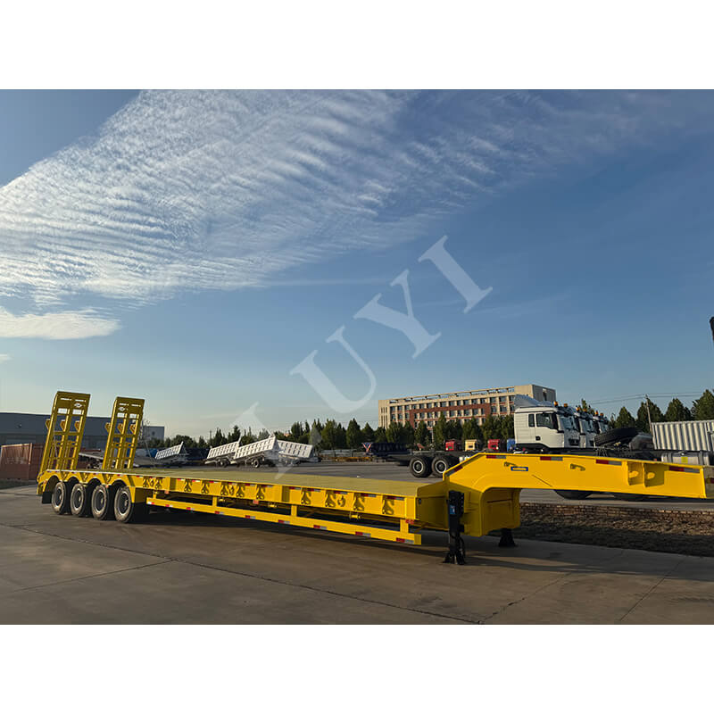 Fokusera på utländska marknader! Luyi 4-axlade flak semitrailers med svanhals levererade framgångsrikt till sydafrikanska kunder