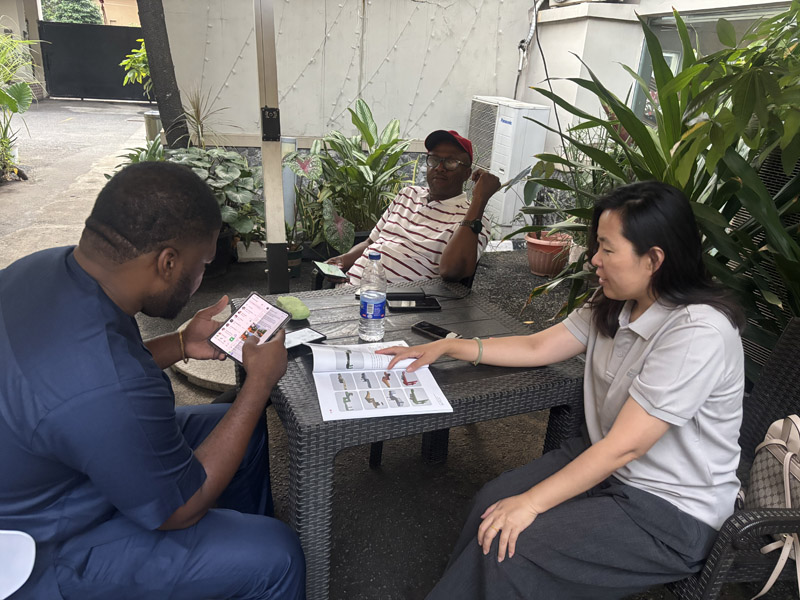 Fokus på logistikuppgraderingsbehov: LUYI förhandlar påhängsvagnssamarbete med nigeriansk delegation