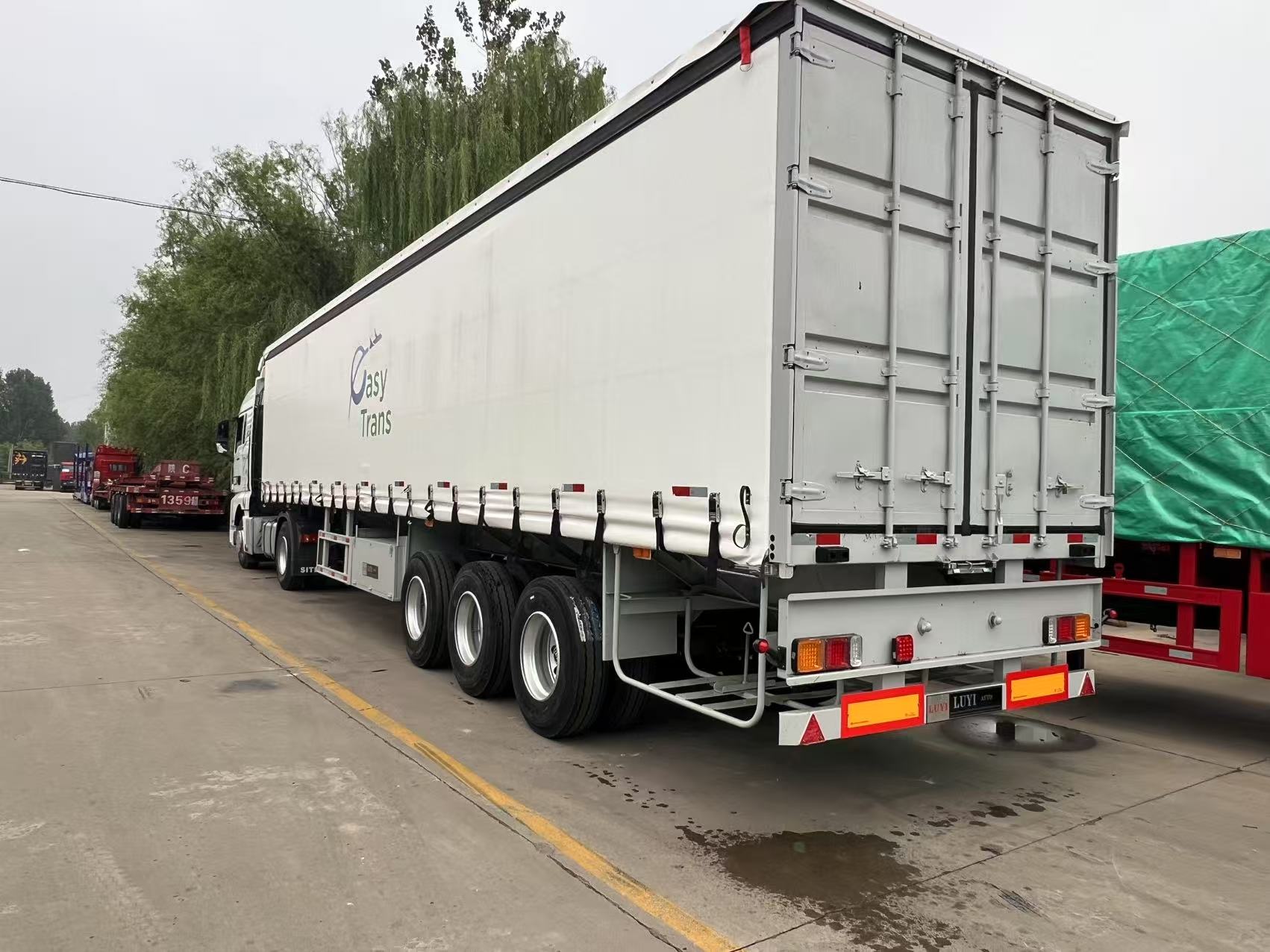 Curtain Side Trailers: Den smarta lösningen för Marockos utvecklande logistik