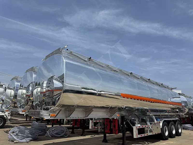 All-aluminiumlegering 3-axel flytande tankfartyg