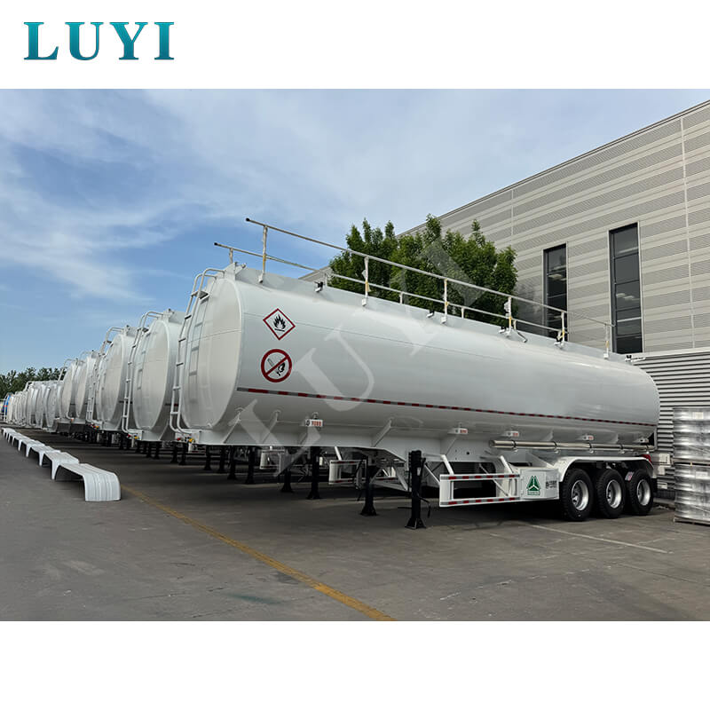 LUYI 3-axlig 42000 liter aluminium bränsletank semitrailer